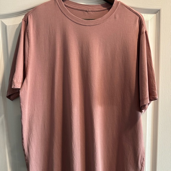 Vuori Other - Vuori XL t shirt